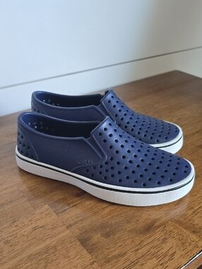 Native Shoes Kids Navy Blue Slip-On Sneakers